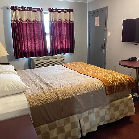 Liberty Inn Bowmanville Eksteriør bilde
